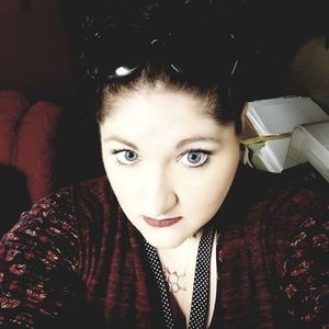 Meet your Posher, Kristina